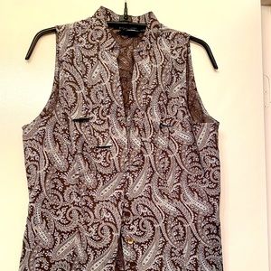 Brown/white paisley print.